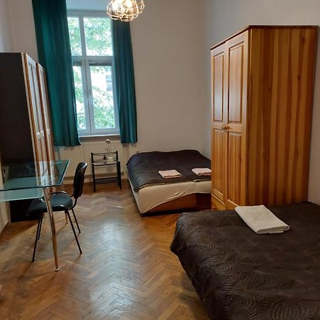 Apartment Mariacki Tower クラクフ エクステリア 写真