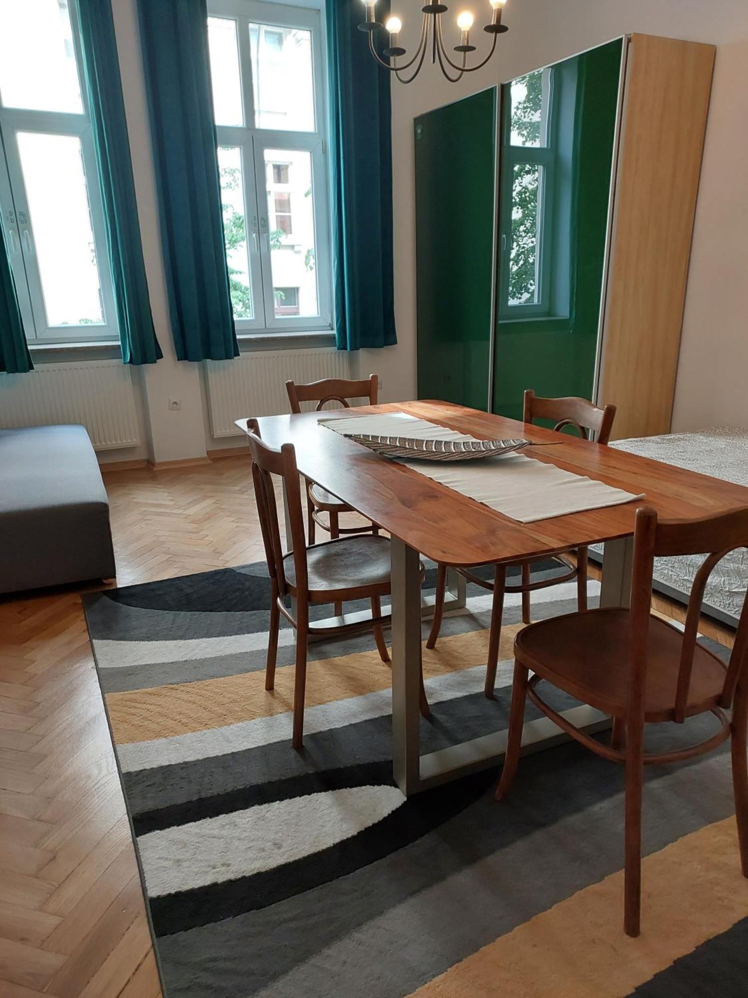 Apartment Mariacki Tower クラクフ エクステリア 写真