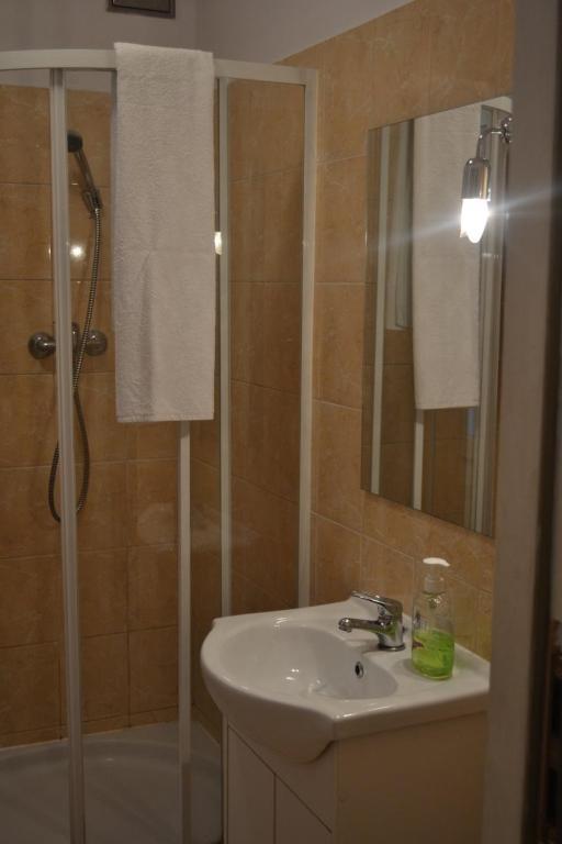 Apartment Mariacki Tower クラクフ エクステリア 写真